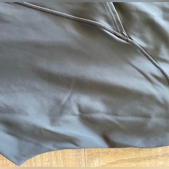 Lululemon high rise leggings - Picture 4 of 8